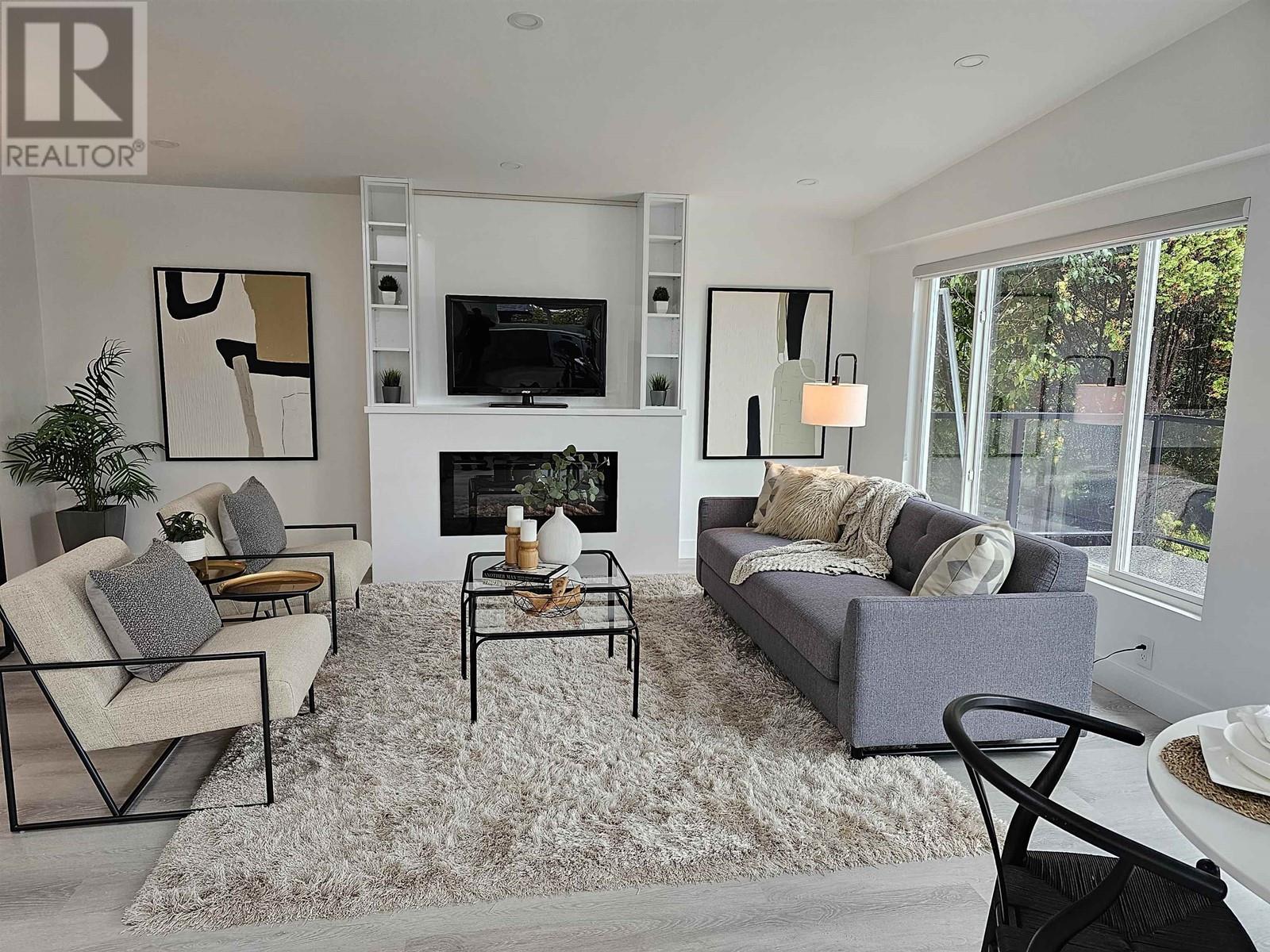 625 W 15 Street, North Vancouver, British Columbia  V7R 1T1 - Photo 6 - R2825795