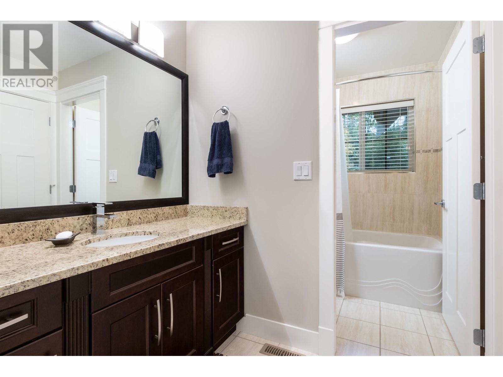 3462 Gislason Avenue, Coquitlam, British Columbia  V3B 3H7 - Photo 23 - R2826076
