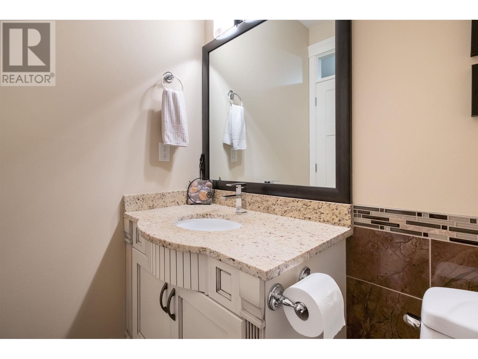 3462 Gislason Avenue, Coquitlam, British Columbia  V3B 3H7 - Photo 12 - R2826076