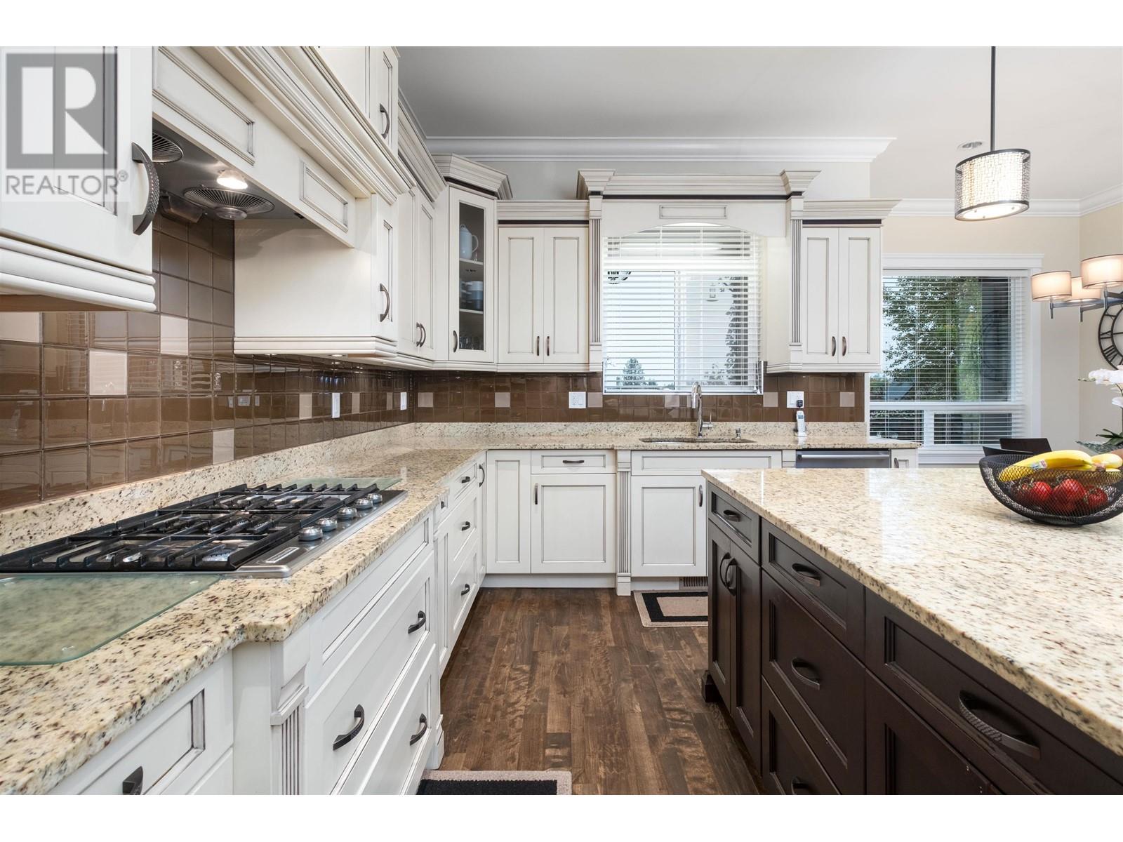 3462 Gislason Avenue, Coquitlam, British Columbia  V3B 3H7 - Photo 4 - R2826076