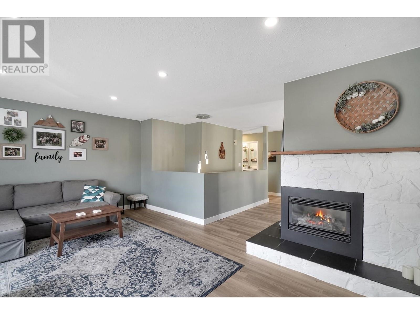 23405 Sandpiper Avenue, Maple Ridge, British Columbia  V2X 9M3 - Photo 6 - R2830033