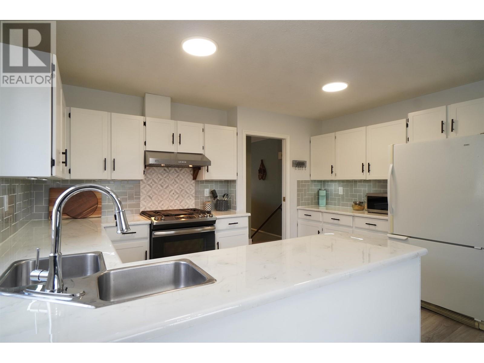 23405 Sandpiper Avenue, Maple Ridge, British Columbia  V2X 9M3 - Photo 16 - R2830033