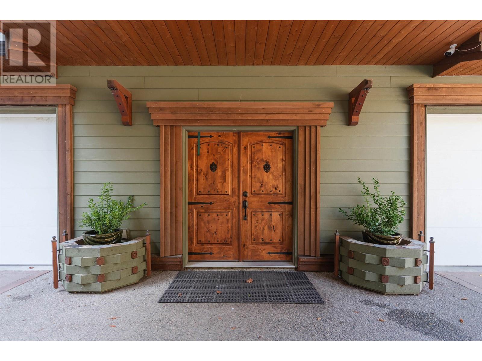 4458 Hazelnut Lane, Sechelt, British Columbia  V7Z 0B1 - Photo 4 - R2821387