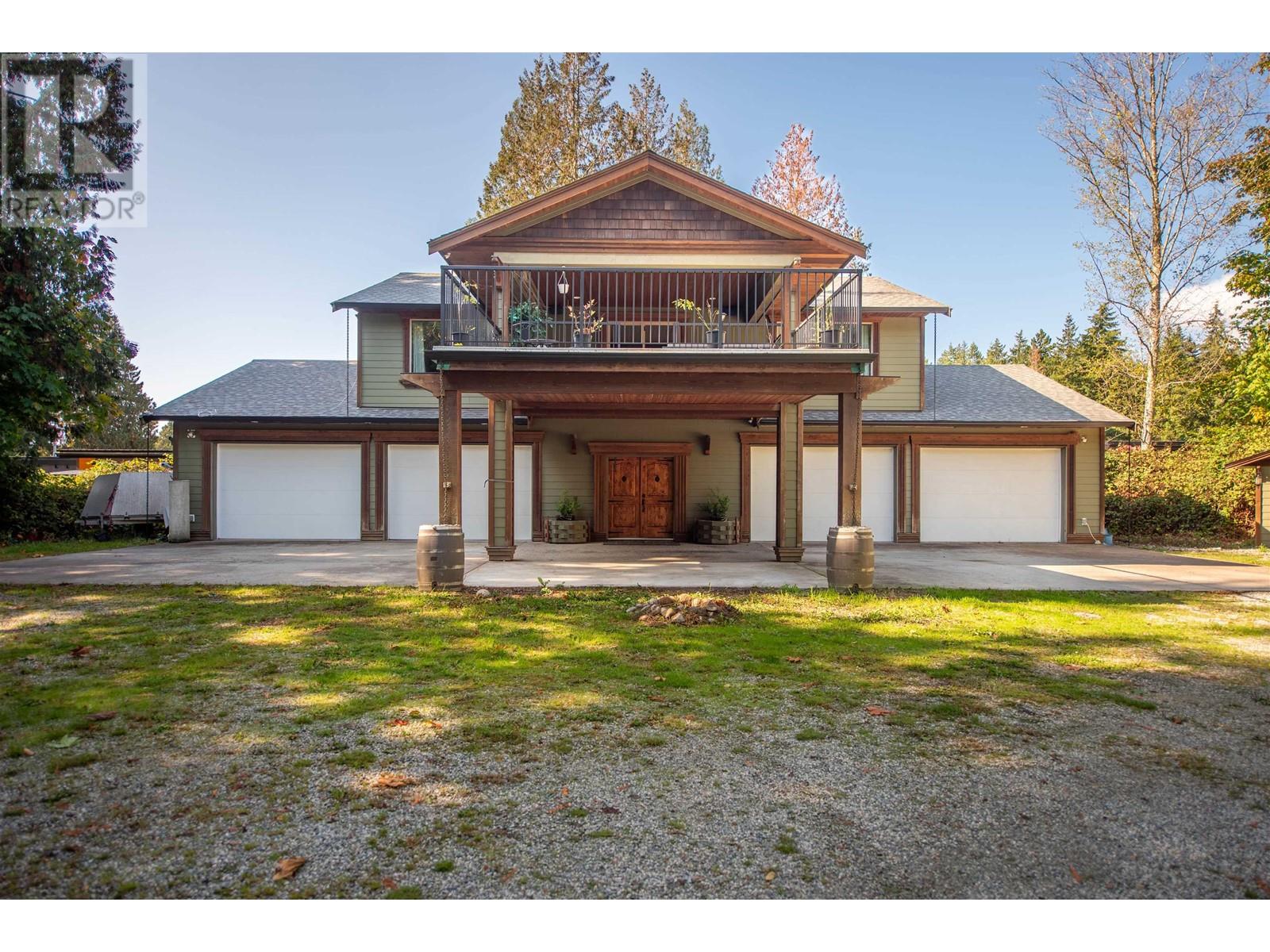 4458 Hazelnut Lane, Sechelt, British Columbia  V7Z 0B1 - Photo 3 - R2821387