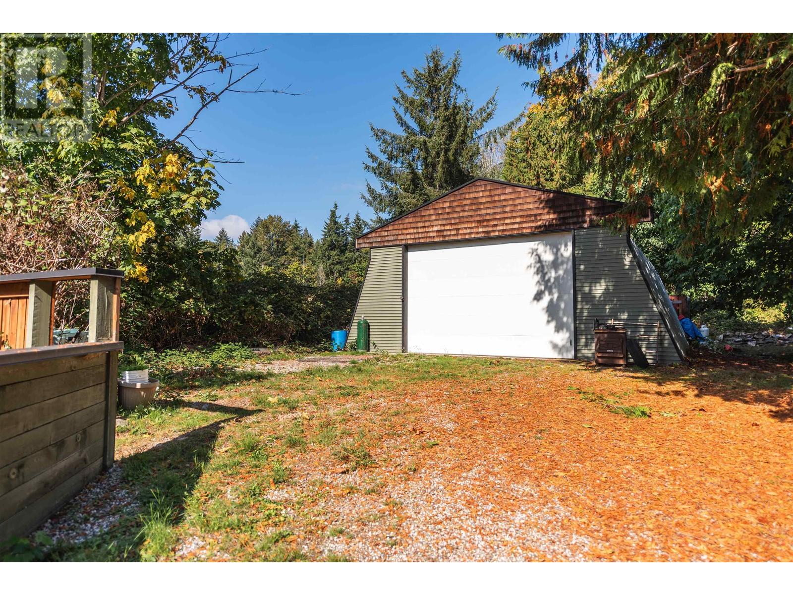 4458 Hazelnut Lane, Sechelt, British Columbia  V7Z 0B1 - Photo 31 - R2821387