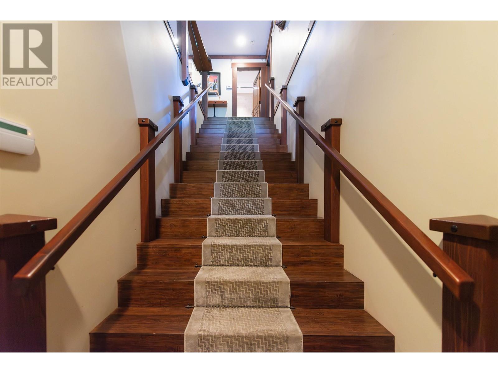 4458 Hazelnut Lane, Sechelt, British Columbia  V7Z 0B1 - Photo 5 - R2821387