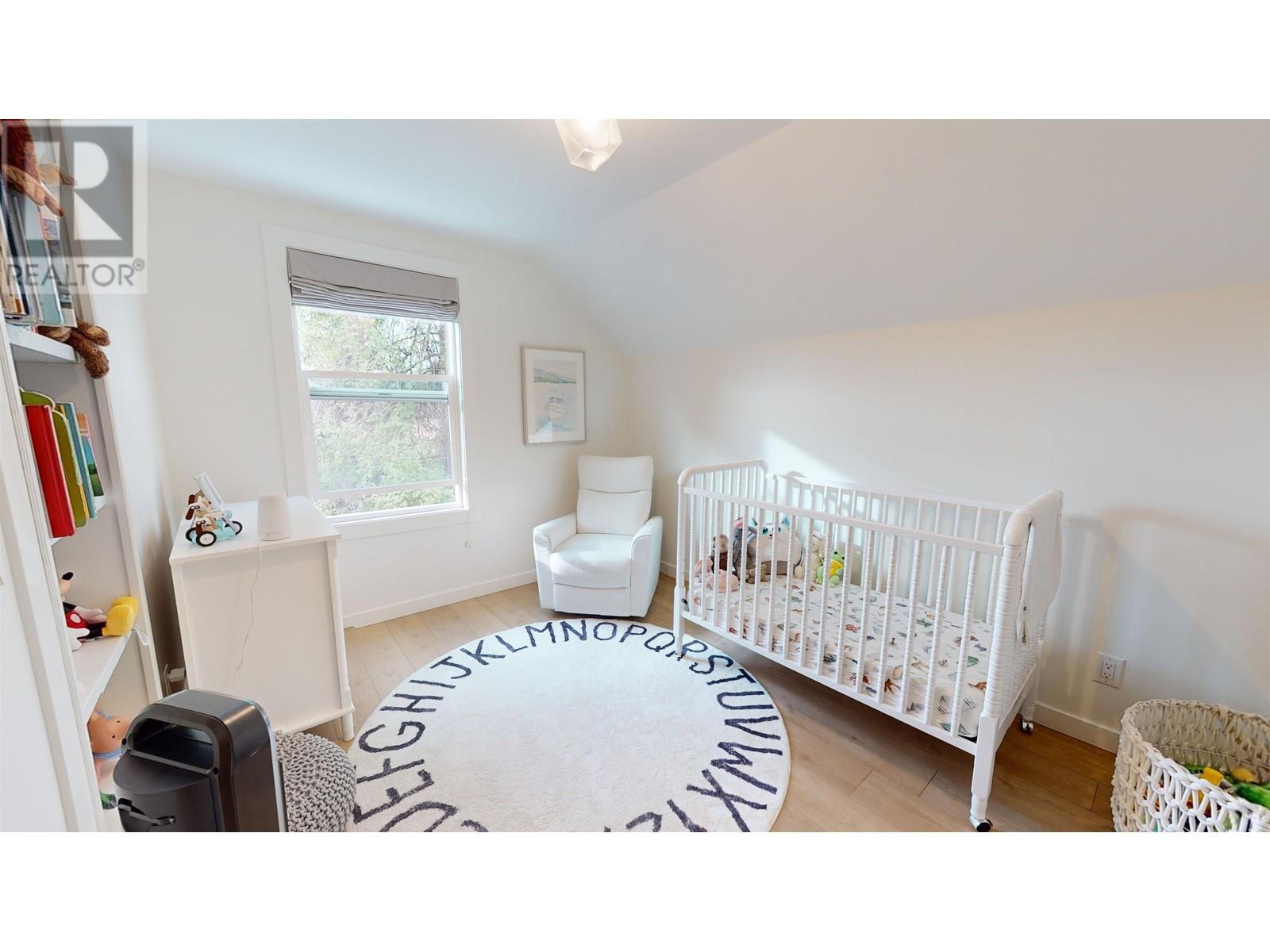 144 E 24th Avenue, Vancouver, British Columbia  V5V 1Z4 - Photo 12 - R2830257