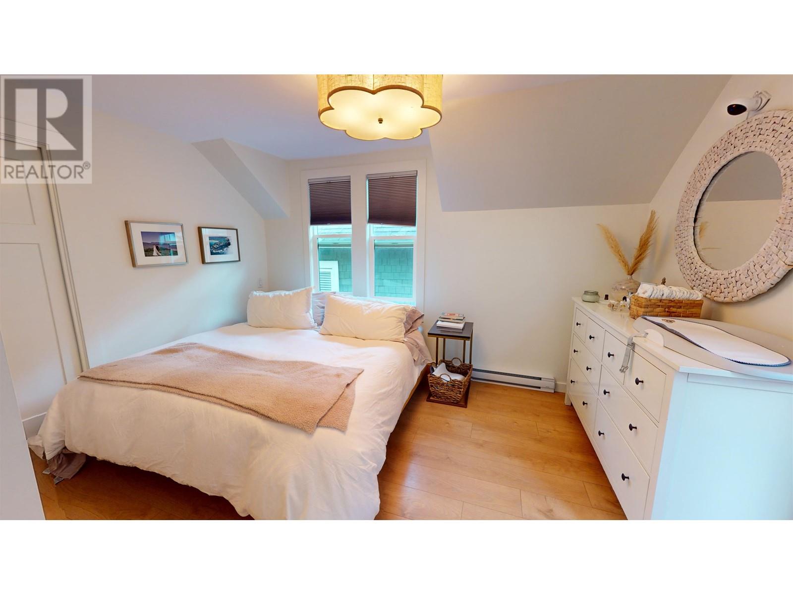 144 E 24th Avenue, Vancouver, British Columbia  V5V 1Z4 - Photo 9 - R2830257