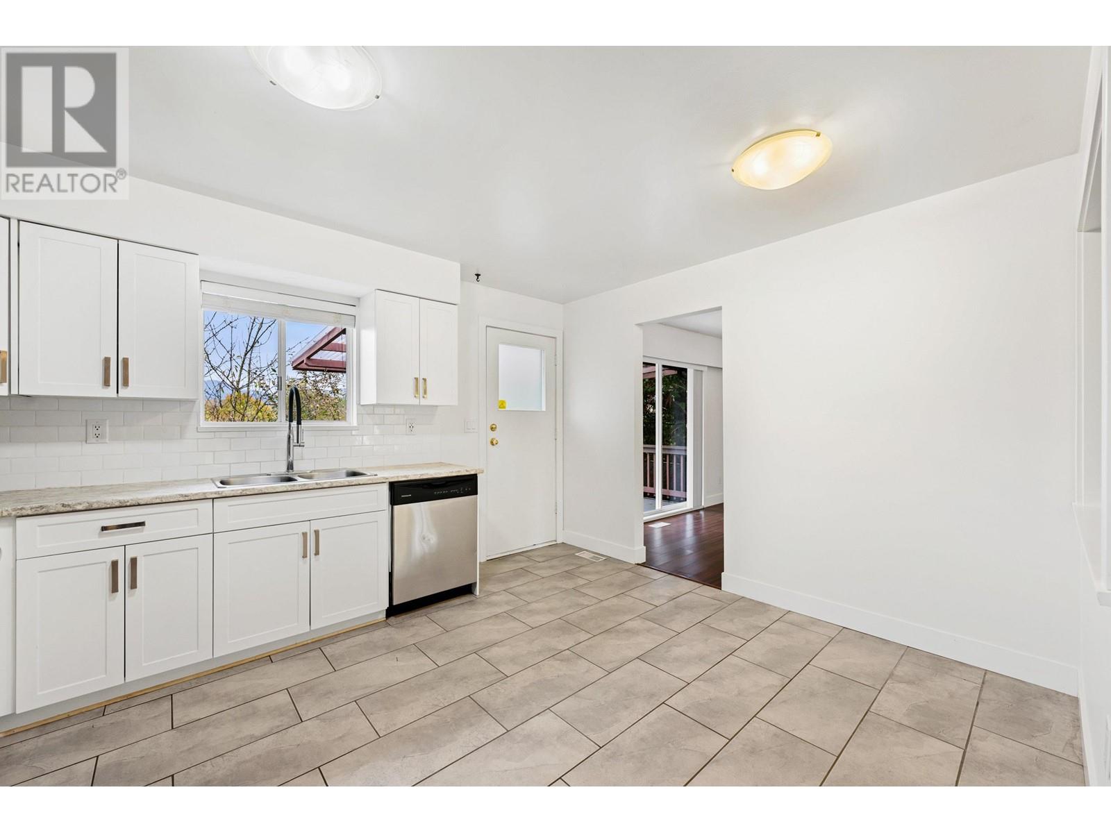 22773 Reid Avenue, Maple Ridge, British Columbia  V2X 4G7 - Photo 4 - R2830177