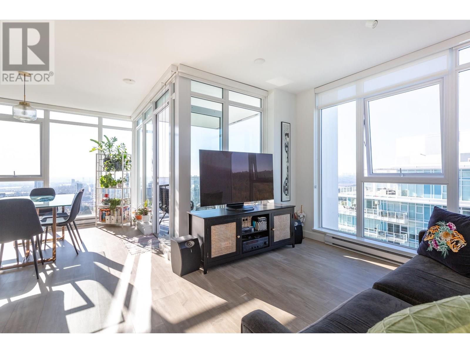 2807 657 Whiting Way, Coquitlam, British Columbia  V3J 0J6 - Photo 3 - R2830081
