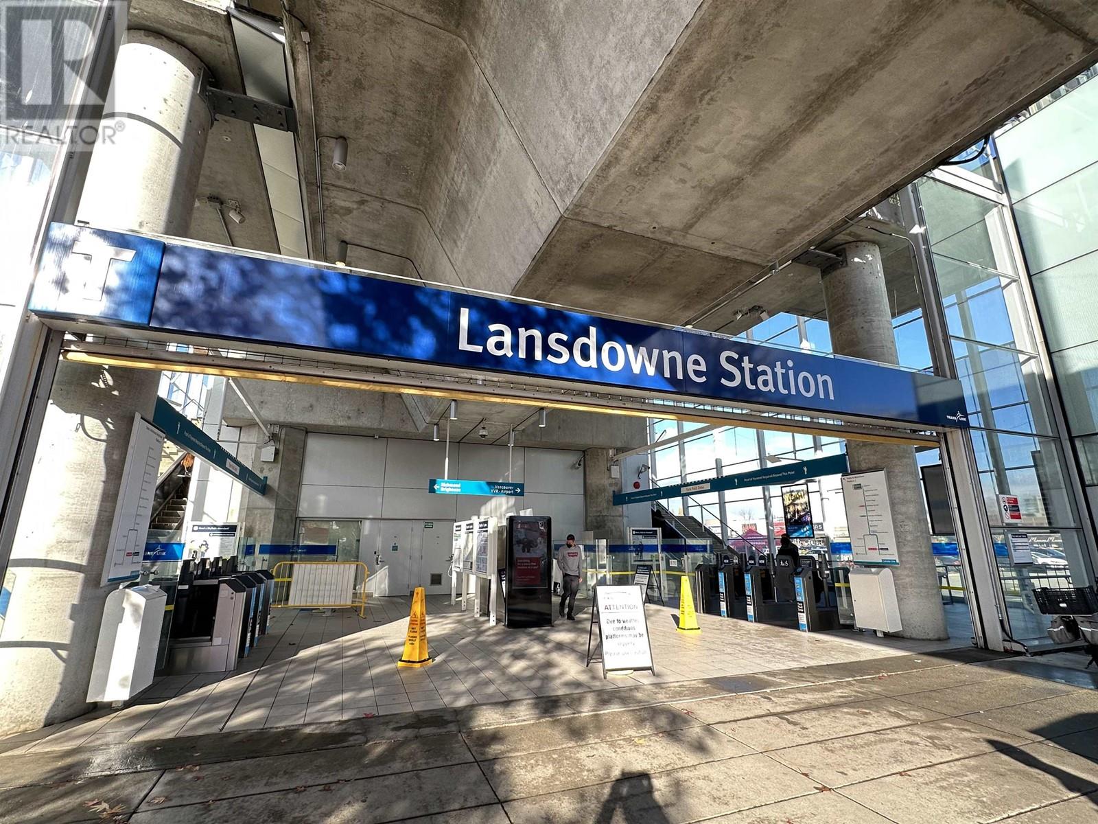 605 8871 Lansdowne Road, Richmond, British Columbia  V6X 3X8 - Photo 11 - R2824317