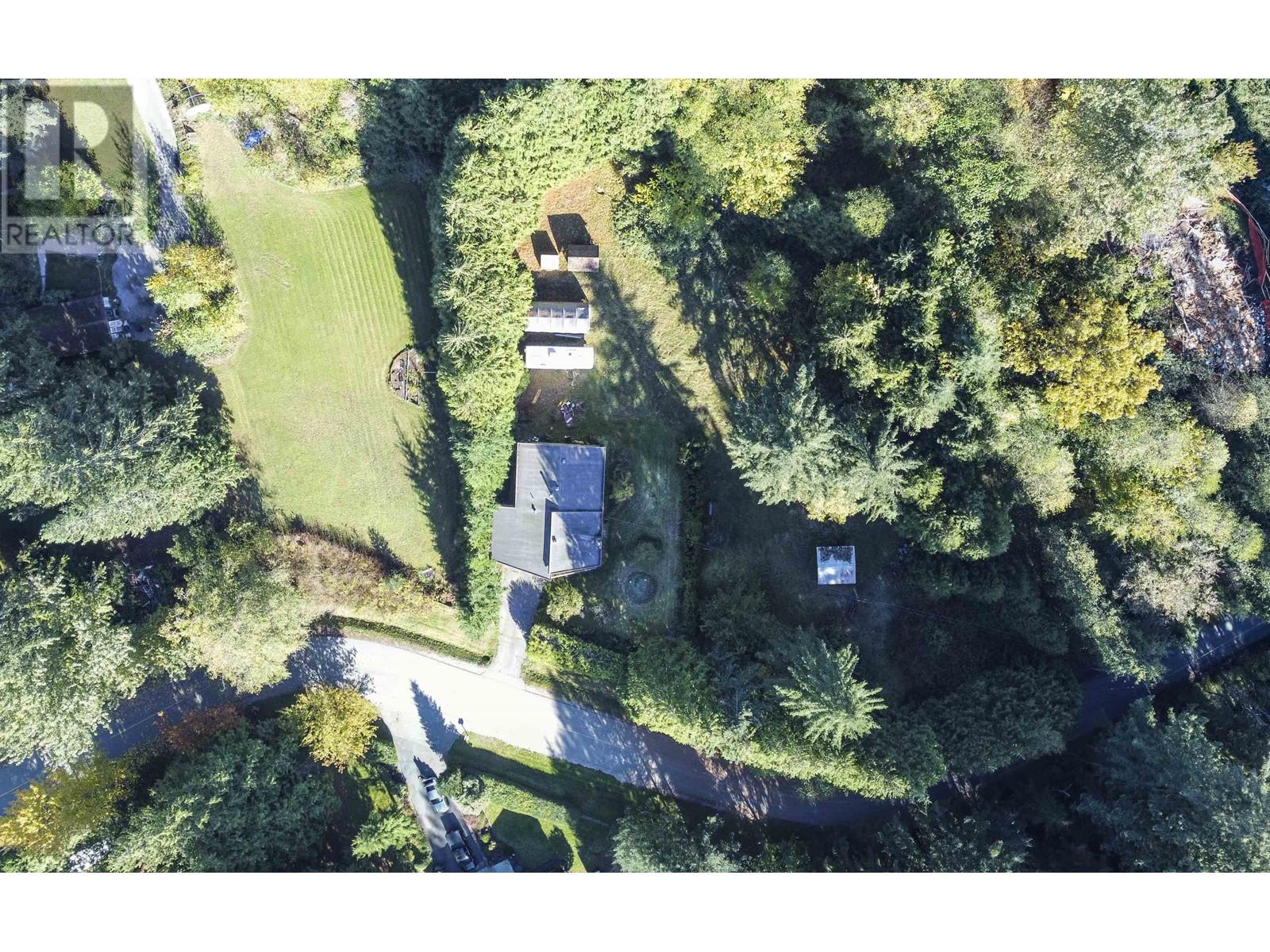 3307 Coy Avenue, Coquitlam, British Columbia  V3E 3H3 - Photo 10 - R2829350