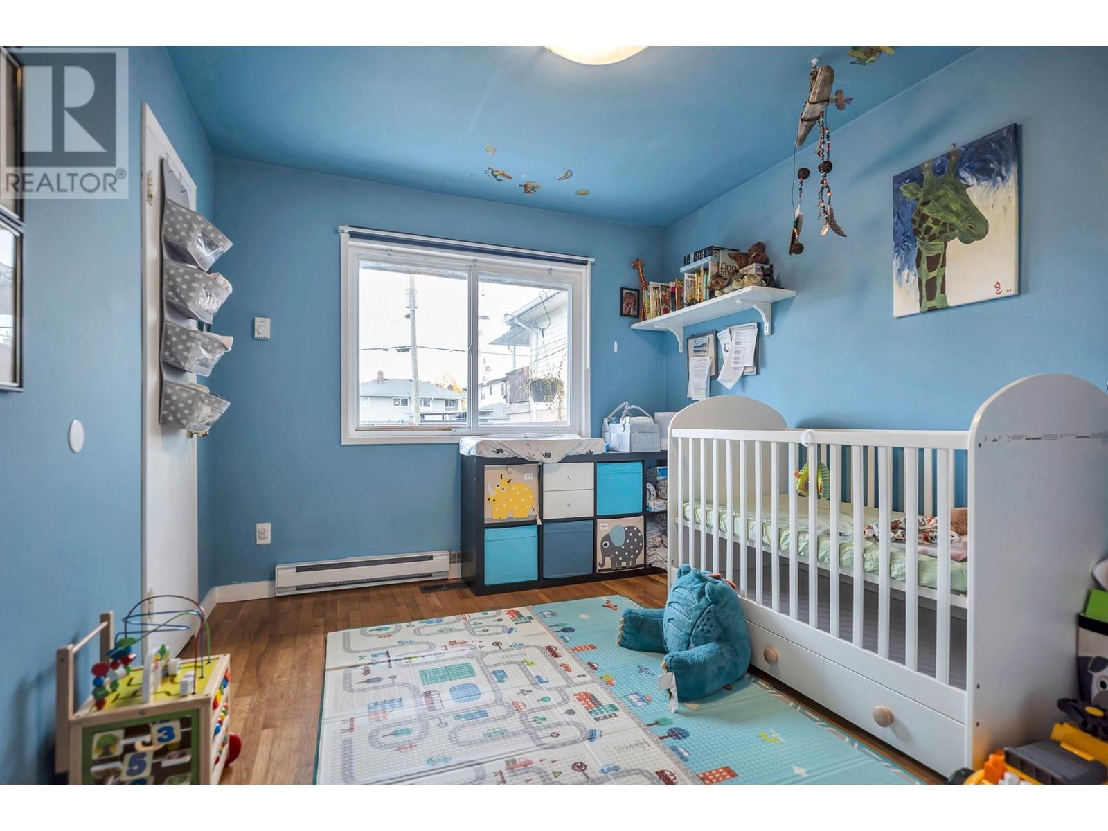 5760 Wales Street, Vancouver, British Columbia  V5R 3N4 - Photo 17 - R2828676