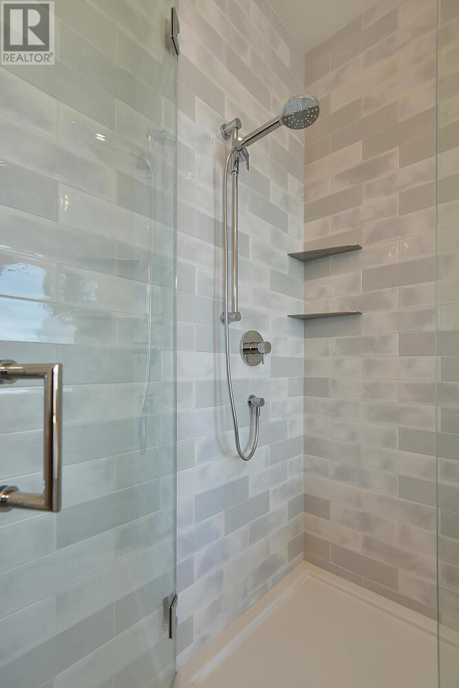 6034 Silverstone Lane, Sechelt, British Columbia  V7Z 0T8 - Photo 22 - R2805778