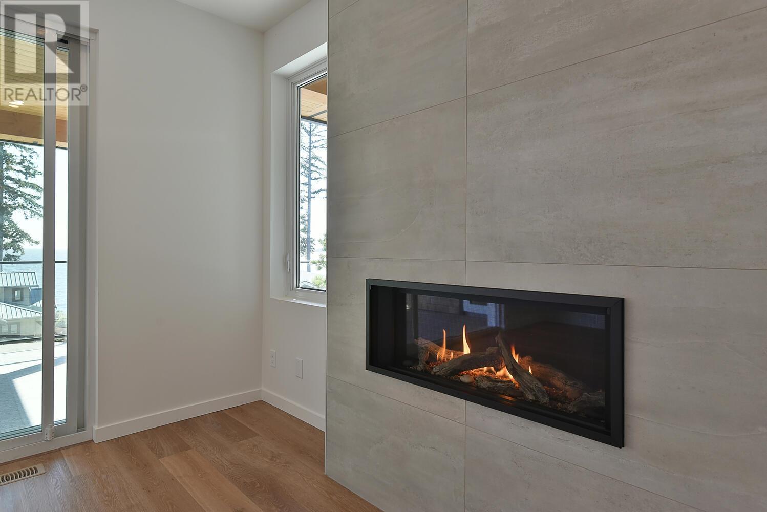 6034 Silverstone Lane, Sechelt, British Columbia  V7Z 0T8 - Photo 11 - R2805778
