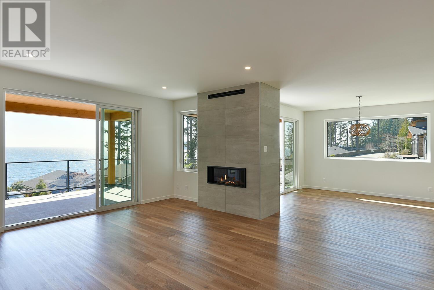 6034 Silverstone Lane, Sechelt, British Columbia  V7Z 0T8 - Photo 4 - R2805778