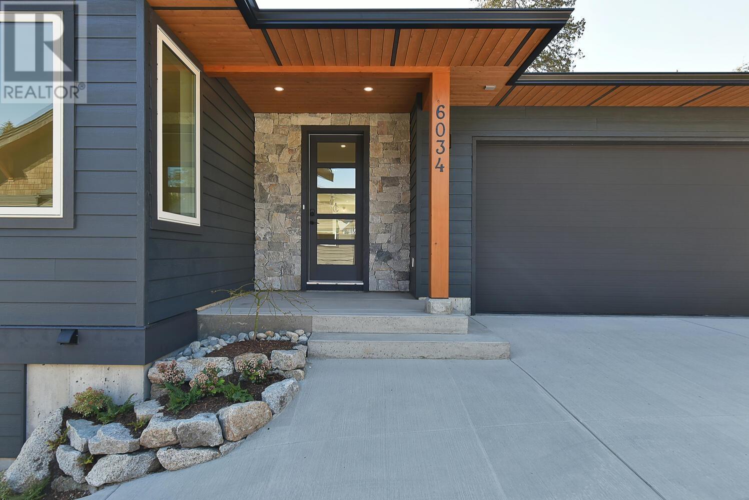 6034 Silverstone Lane, Sechelt, British Columbia  V7Z 0T8 - Photo 8 - R2805778