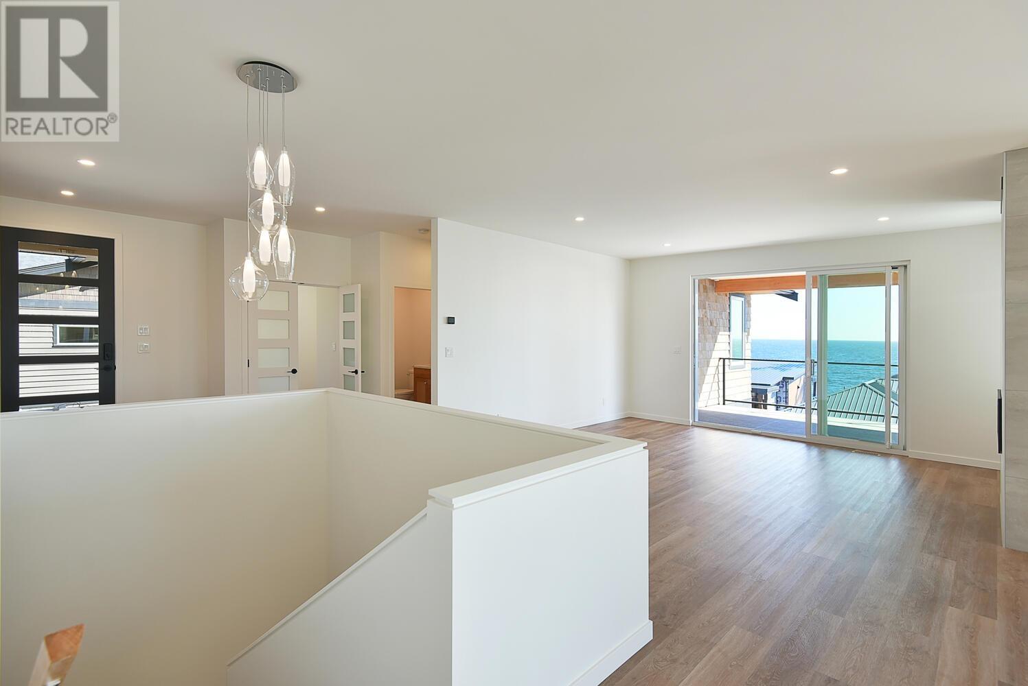 6034 Silverstone Lane, Sechelt, British Columbia  V7Z 0T8 - Photo 16 - R2805778