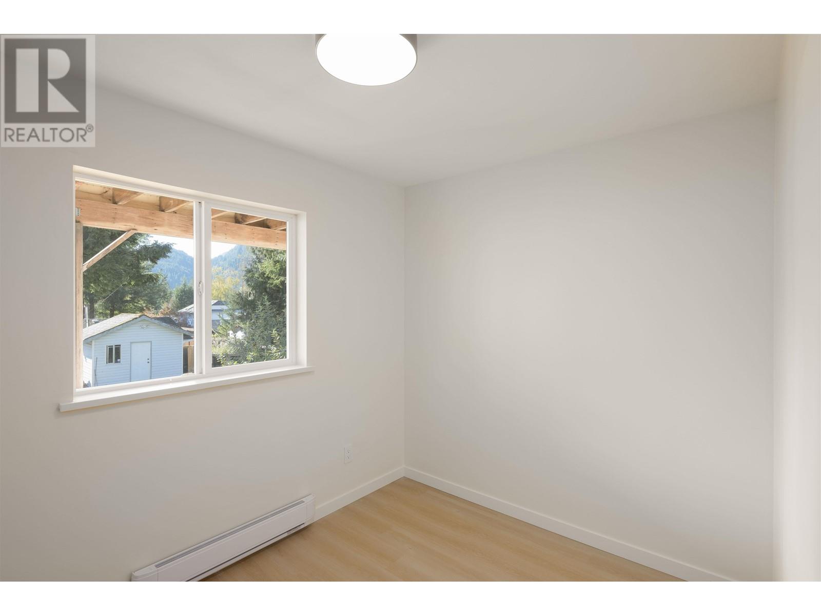 1192 Axen Road, Squamish, British Columbia  V0N 1H0 - Photo 21 - R2828207