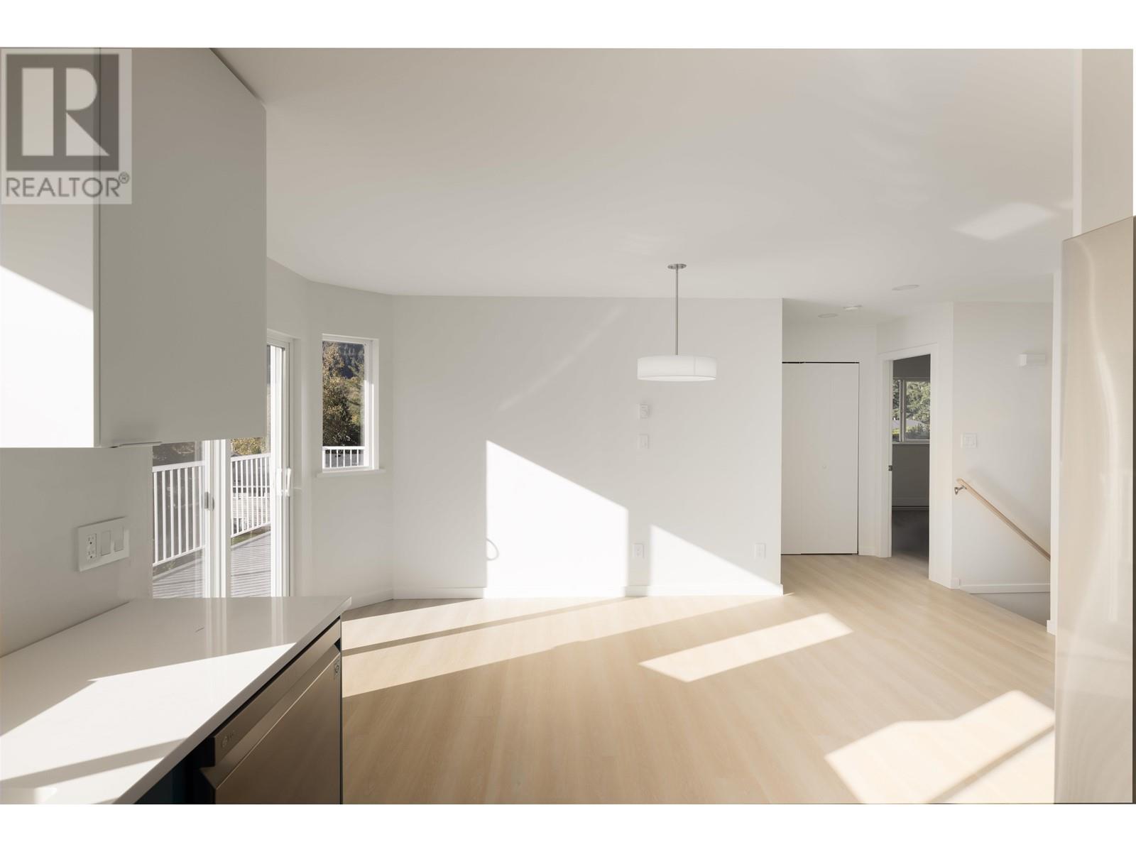 1192 Axen Road, Squamish, British Columbia  V0N 1H0 - Photo 5 - R2828207