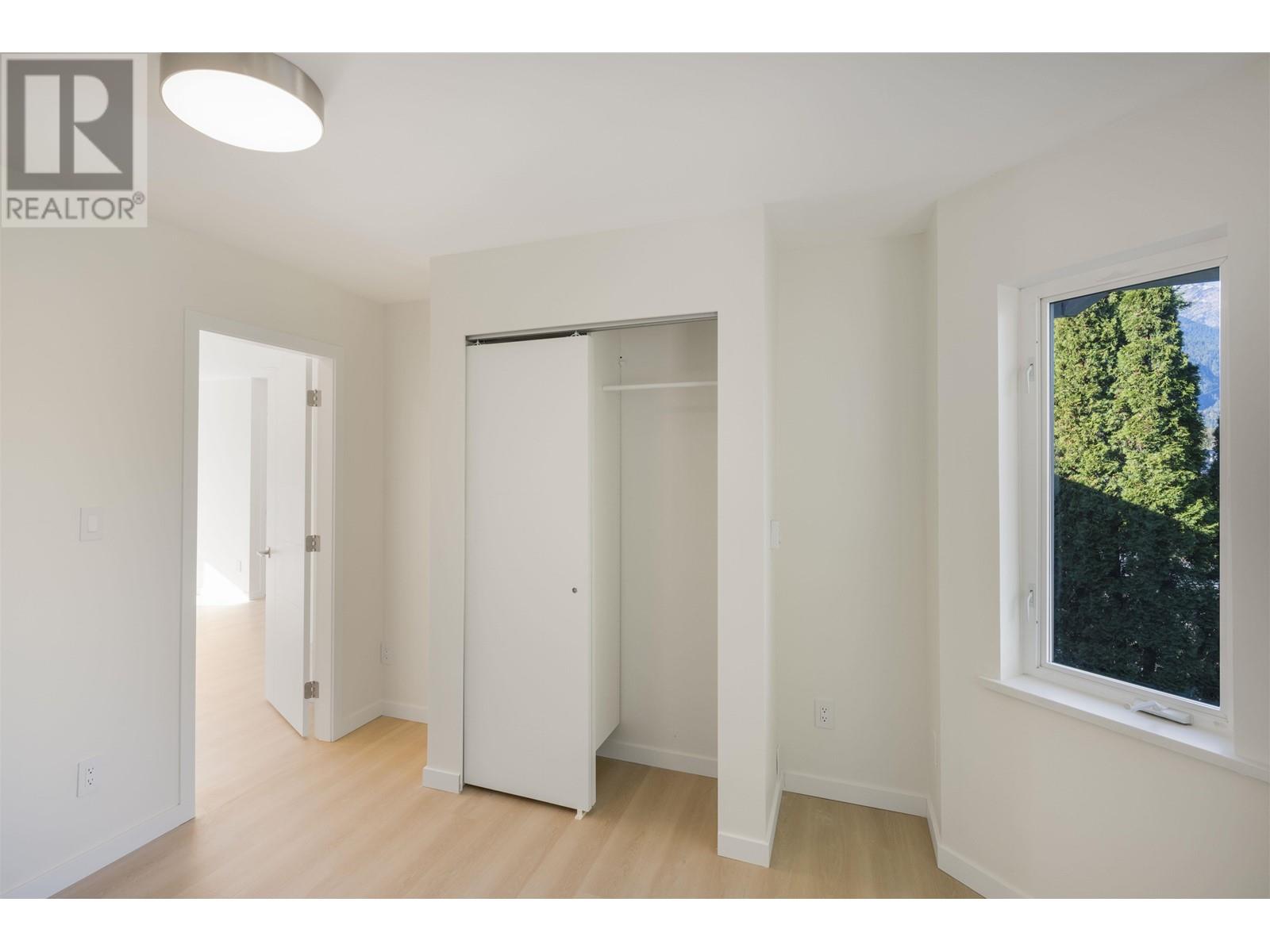 1192 Axen Road, Squamish, British Columbia  V0N 1H0 - Photo 11 - R2828207