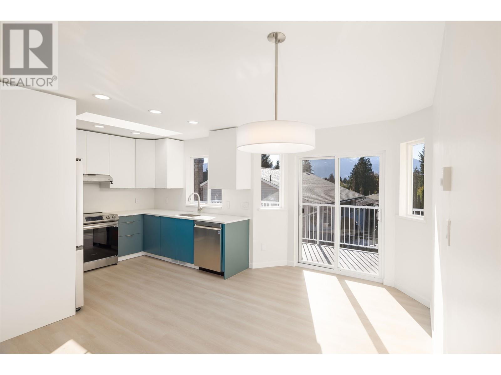 1192 Axen Road, Squamish, British Columbia  V0N 1H0 - Photo 3 - R2828207