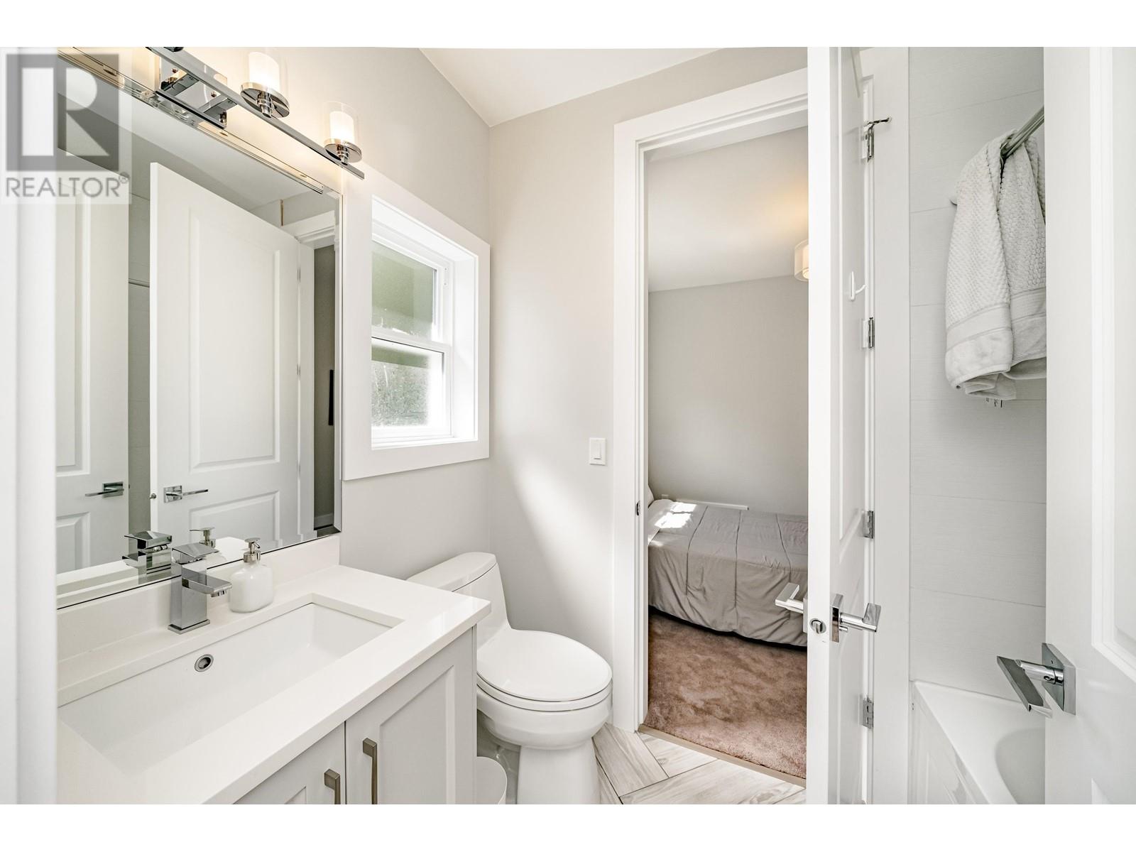 2106 St George Street, Port Moody, British Columbia  V3H 2E9 - Photo 32 - R2830331