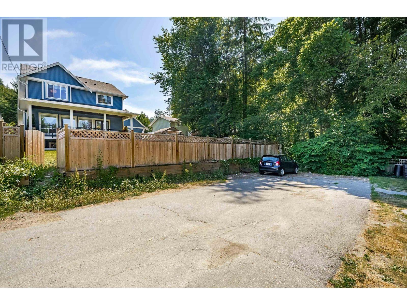 2106 St George Street, Port Moody, British Columbia  V3H 2E9 - Photo 40 - R2830331
