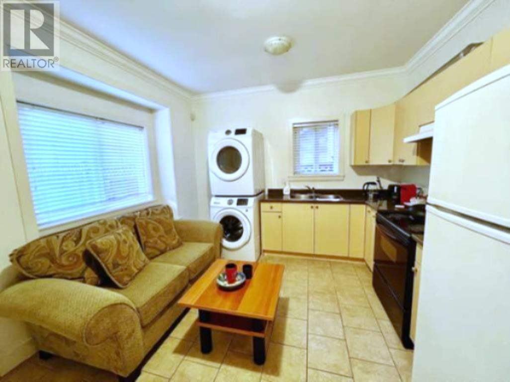 7515 14th Avenue, Burnaby, British Columbia  V3N 2A2 - Photo 3 - R2830334
