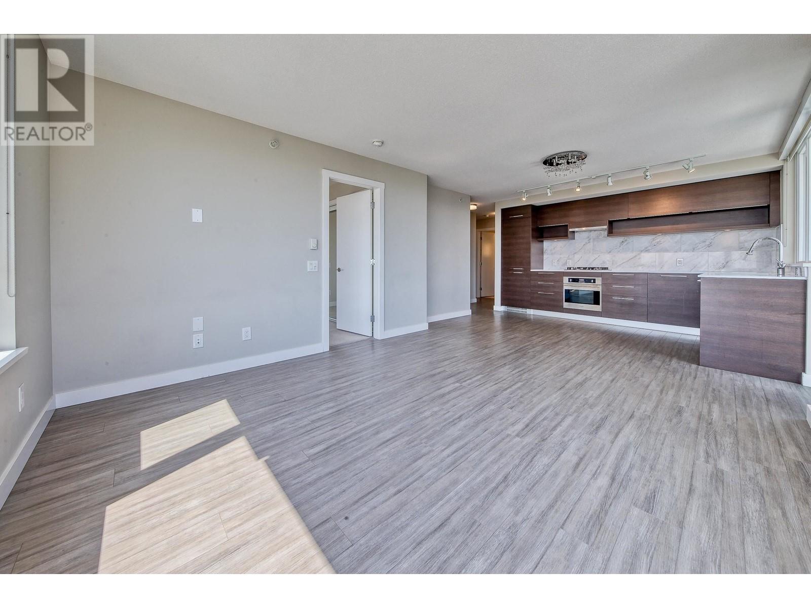 2108 570 Emerson Street, Coquitlam, British Columbia  V3J 0G3 - Photo 12 - R2821691