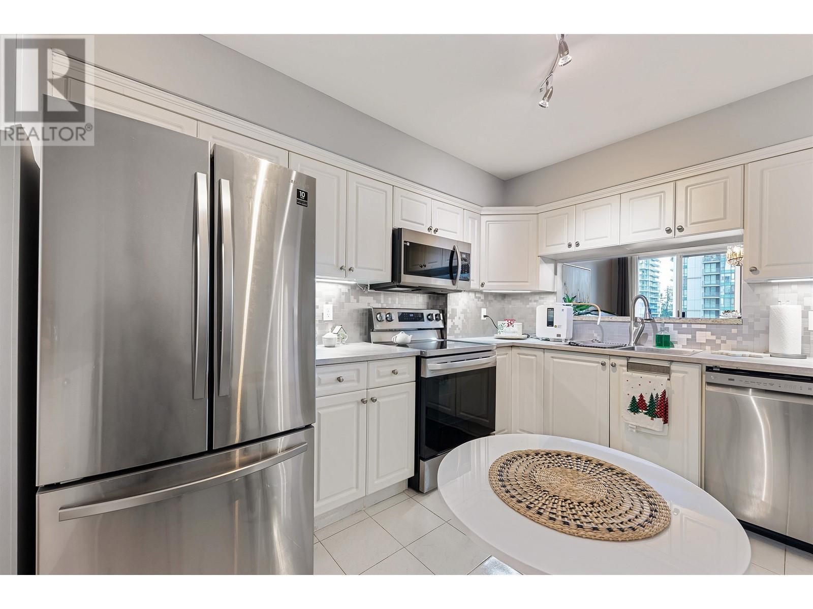 906 1180 Pinetree Way, Coquitlam, British Columbia  V3B 7L2 - Photo 9 - R2819190