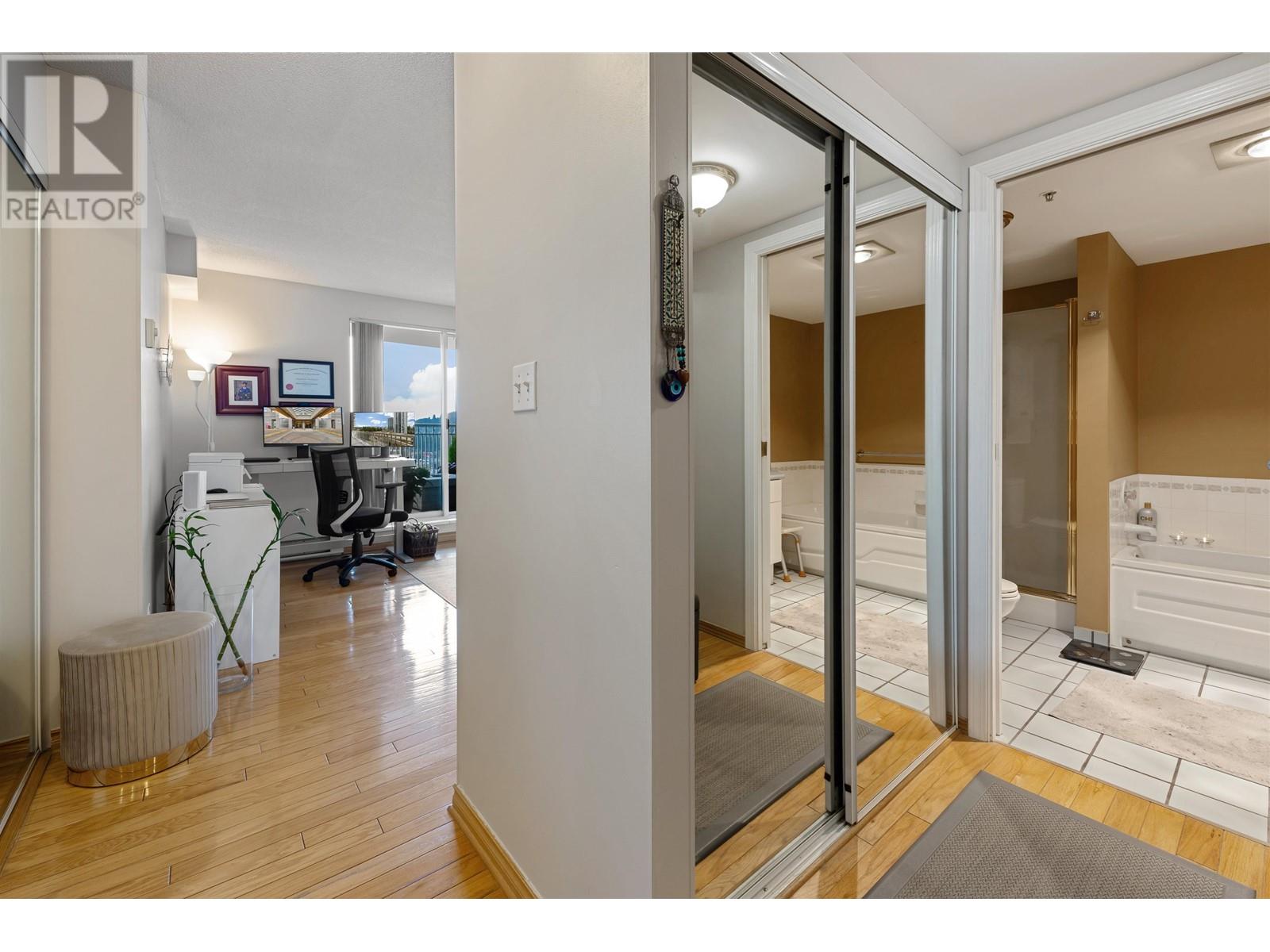 906 1180 Pinetree Way, Coquitlam, British Columbia  V3B 7L2 - Photo 15 - R2819190