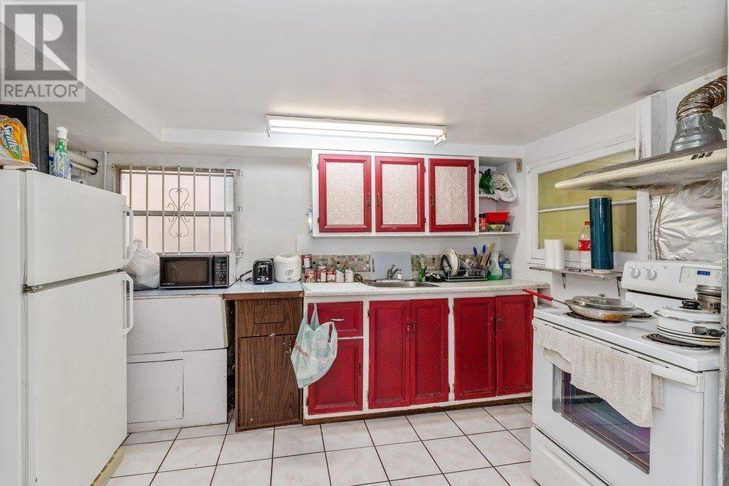 3335 E 29th Avenue, Vancouver, British Columbia  V5R 1W7 - Photo 10 - R2830332