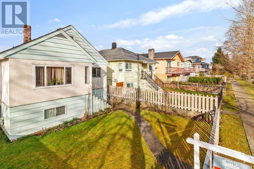 3335 E 29TH AVENUE, vancouver, British Columbia
