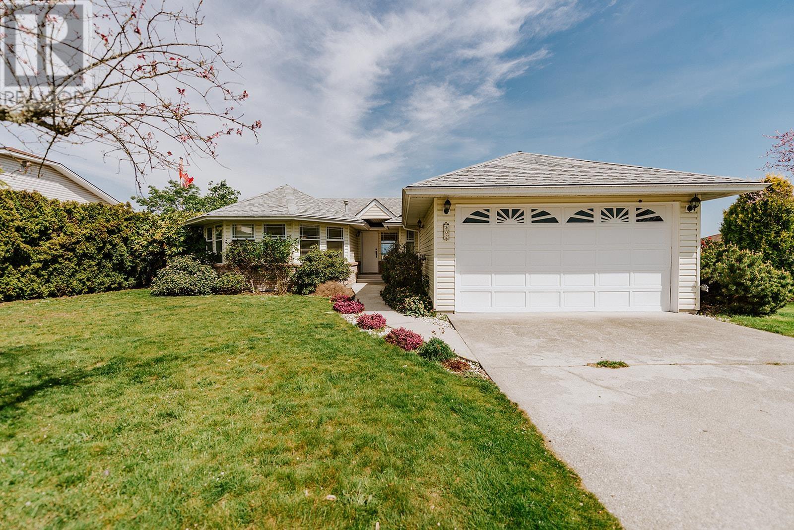 502 EAGLECREST DRIVE, gibsons, British Columbia