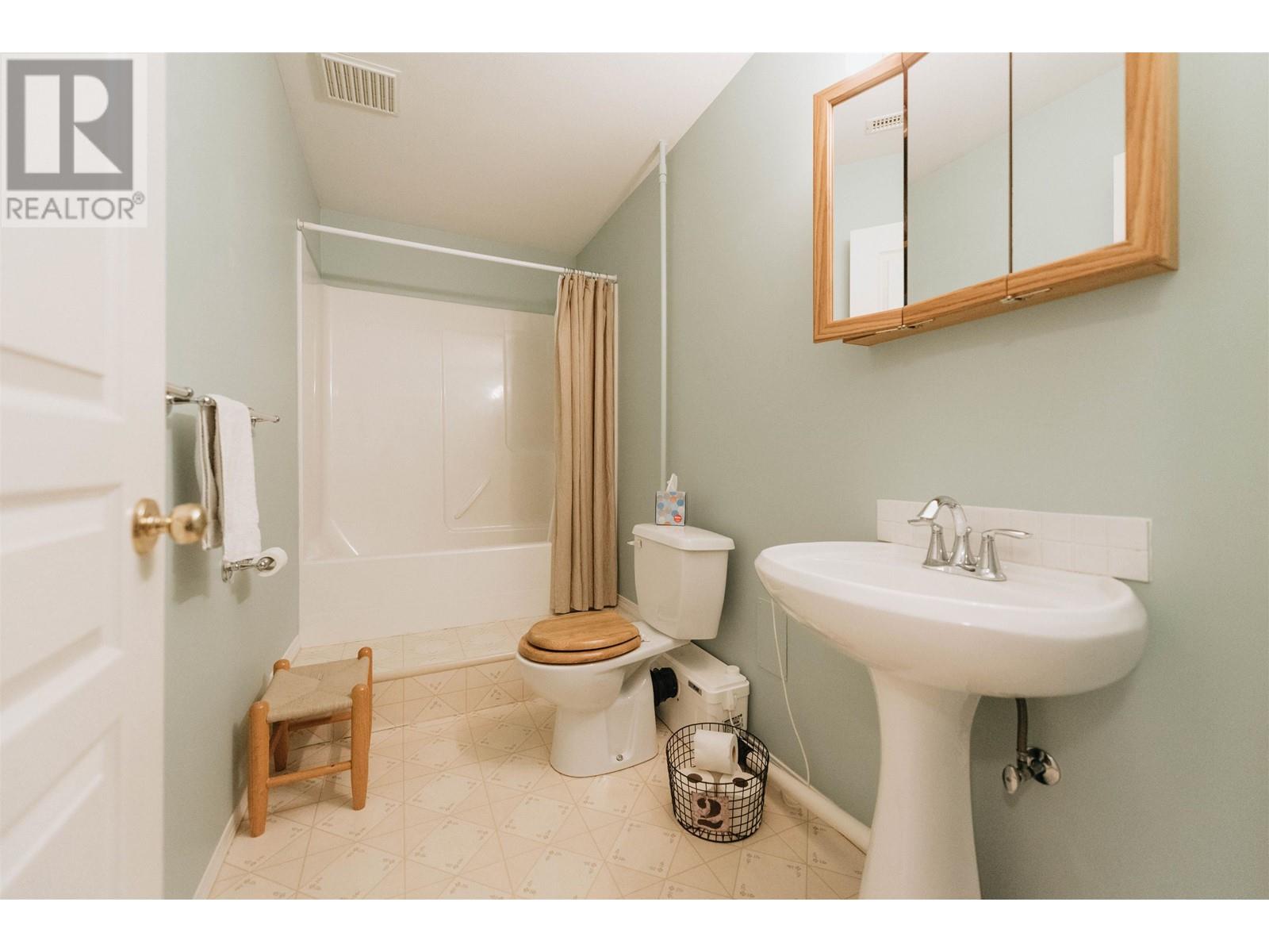 2639 Lower Road, Roberts Creek, British Columbia  V0N 2W4 - Photo 23 - R2830348