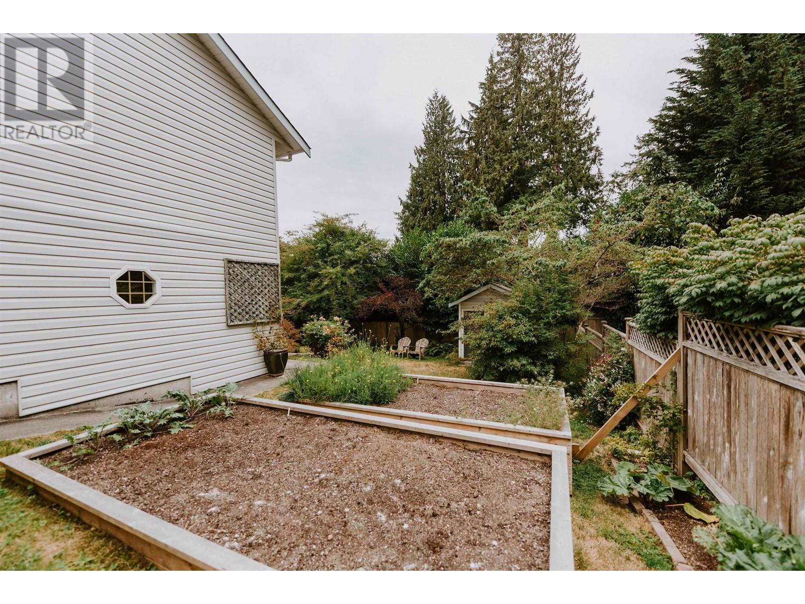 2639 Lower Road, Roberts Creek, British Columbia  V0N 2W4 - Photo 30 - R2830348