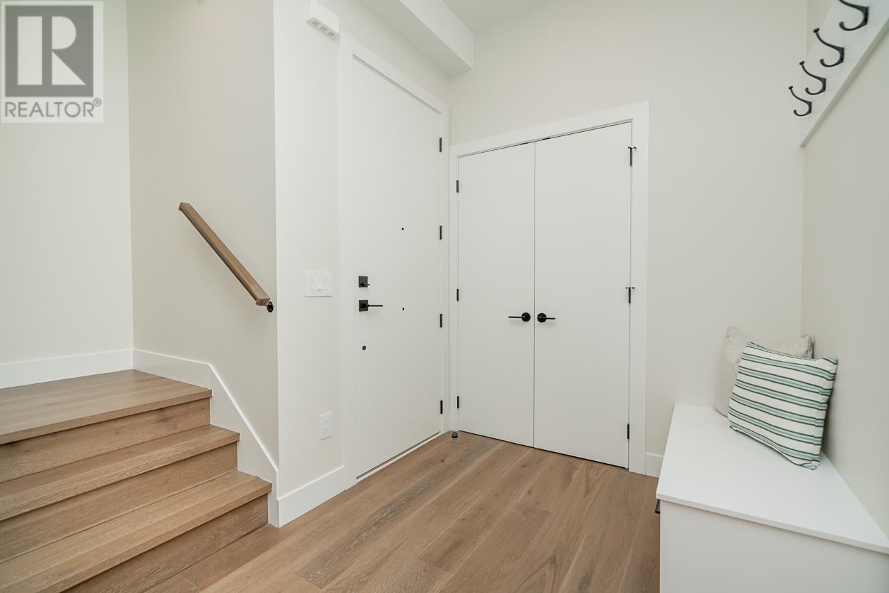2690 E 8th Avenue, Vancouver, British Columbia  V5M 1W5 - Photo 19 - R2824323