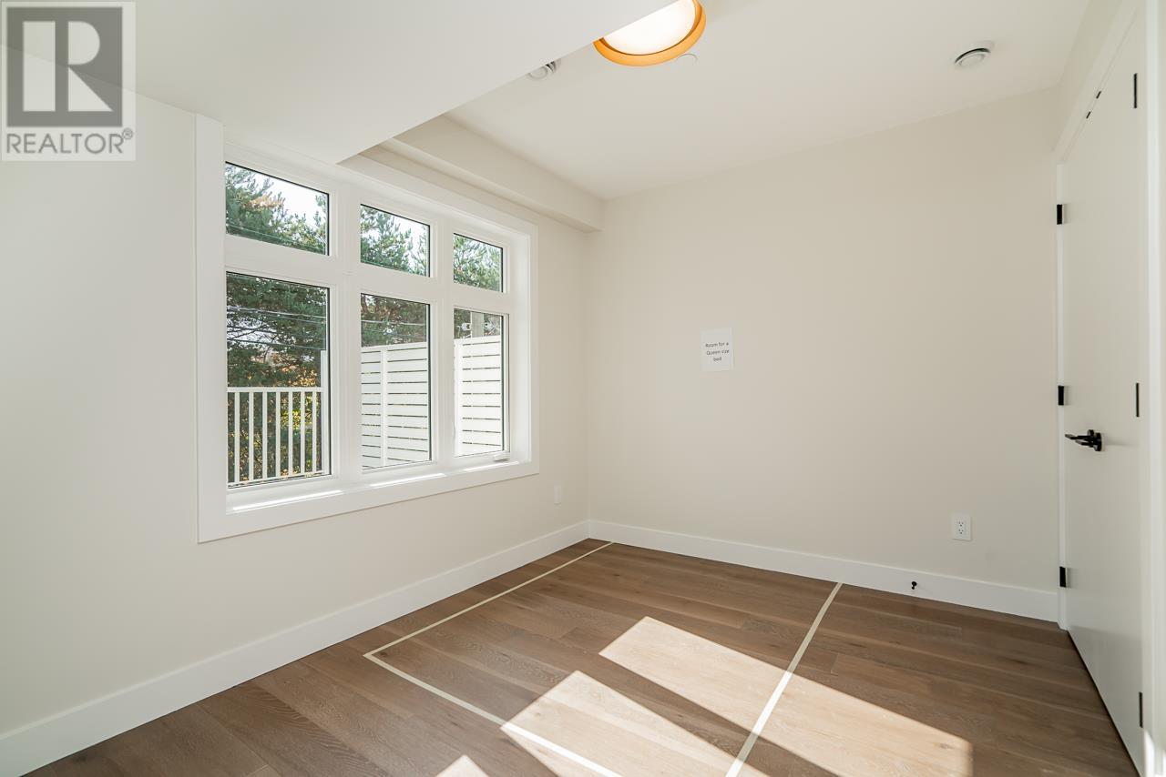 2690 E 8th Avenue, Vancouver, British Columbia  V5M 1W5 - Photo 27 - R2824323