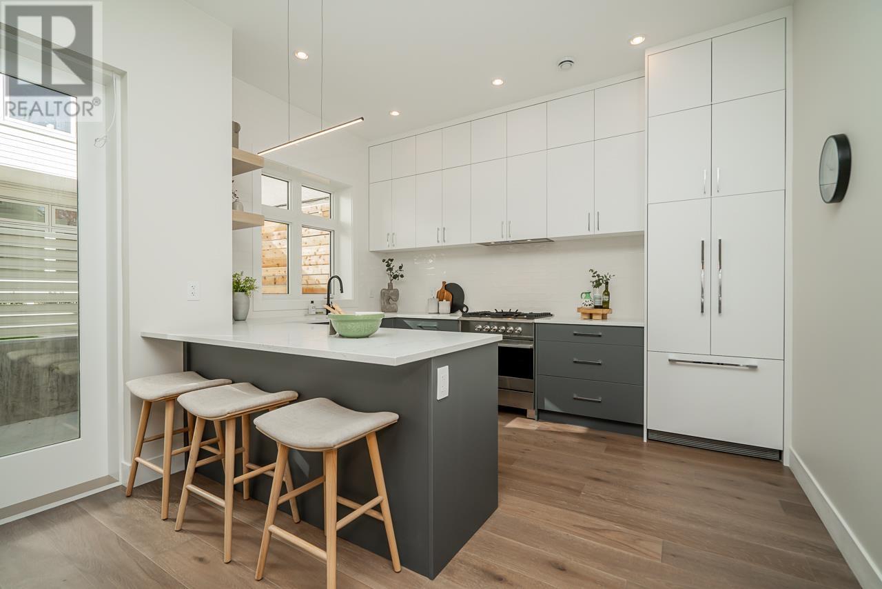 2690 E 8th Avenue, Vancouver, British Columbia  V5M 1W5 - Photo 6 - R2824323