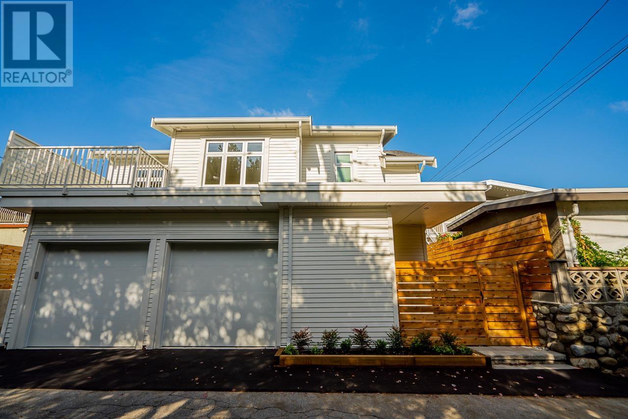 2690 E 8th Avenue, Vancouver, British Columbia  V5M 1W5 - Photo 34 - R2824323