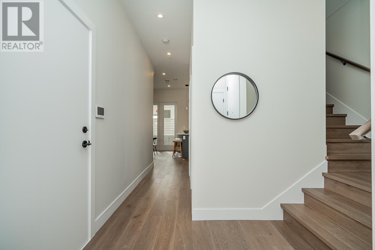 2690 E 8th Avenue, Vancouver, British Columbia  V5M 1W5 - Photo 33 - R2824323