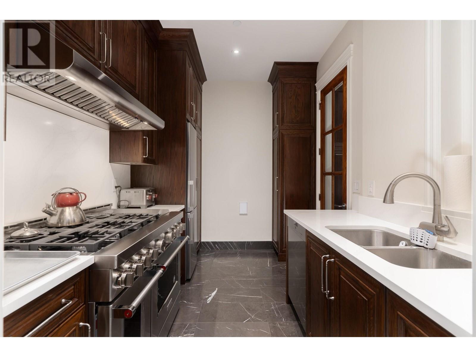 405 Southborough Drive, West Vancouver, British Columbia  V7S 1M3 - Photo 18 - R2824651