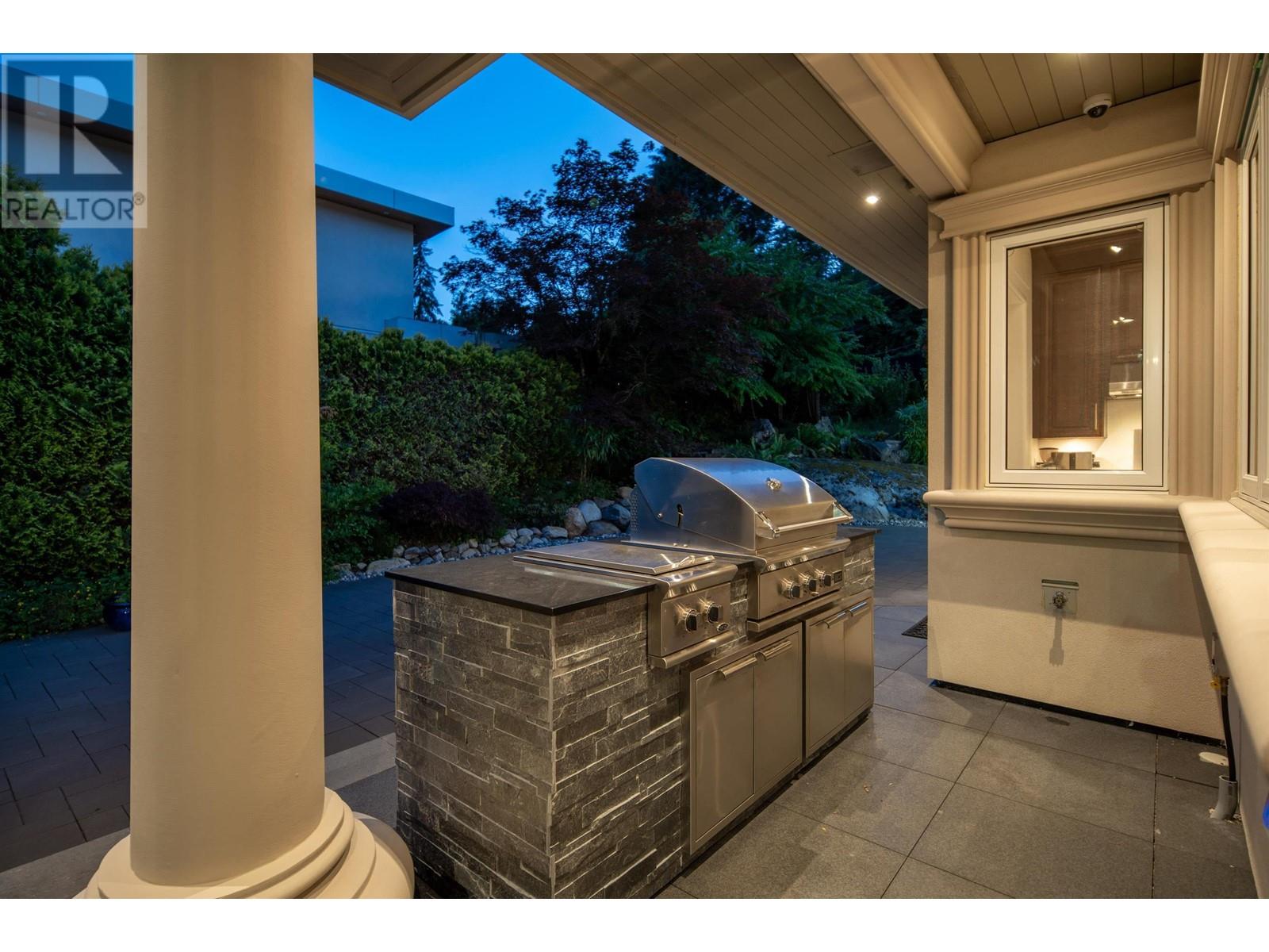 405 Southborough Drive, West Vancouver, British Columbia  V7S 1M3 - Photo 34 - R2824651