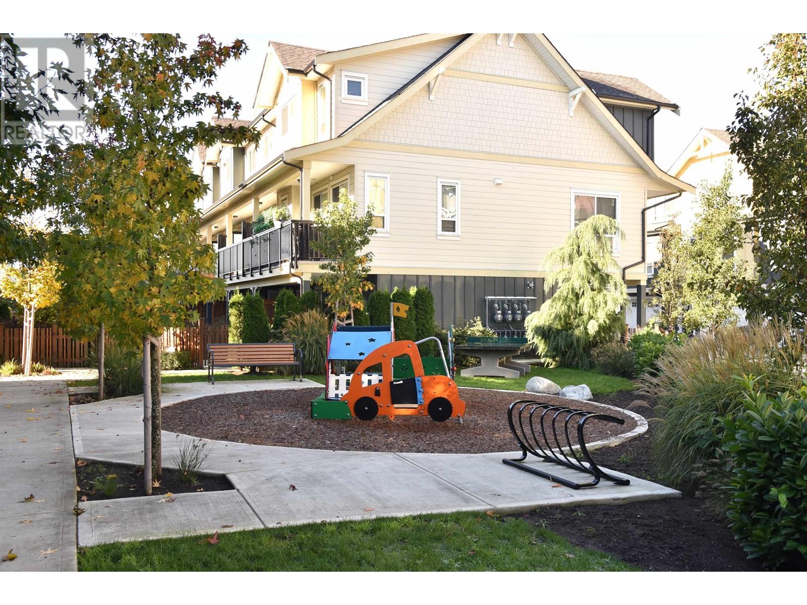 30 430 Duncan Street, New Westminster, British Columbia  V3M 0M2 - Photo 4 - R2829757