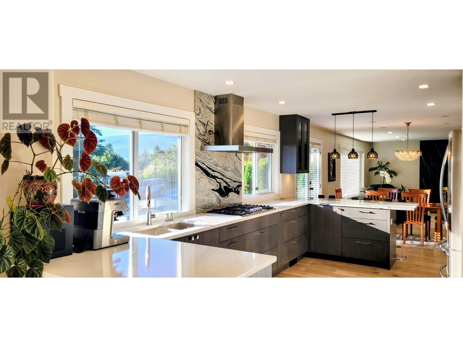394 VENTURA CRESCENT, north vancouver, British Columbia
