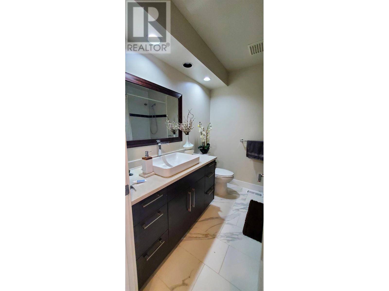 394 Ventura Crescent, North Vancouver, British Columbia  V7N 3G6 - Photo 10 - R2829554