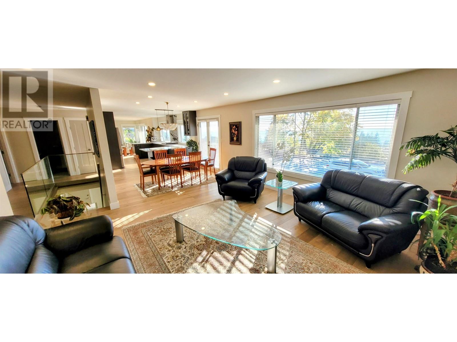 394 Ventura Crescent, North Vancouver, British Columbia  V7N 3G6 - Photo 6 - R2829554