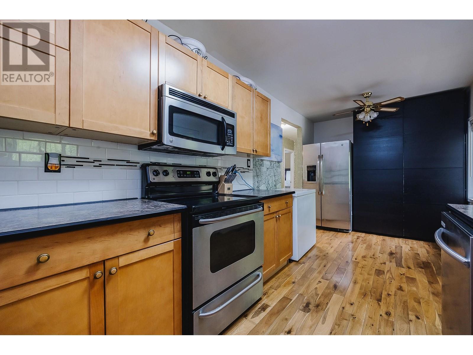 23001 126 Avenue, Maple Ridge, British Columbia  V2X 4P4 - Photo 9 - R2813525