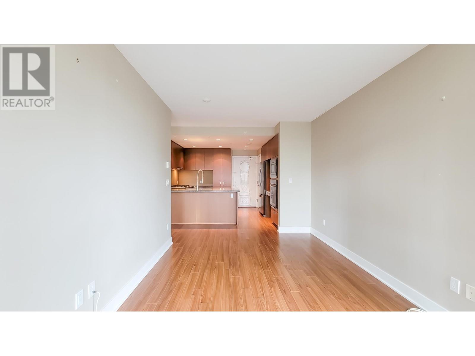 605 3008 Glen Drive, Coquitlam, British Columbia  V3B 0J5 - Photo 16 - R2824996